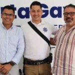 Entregan placas personalizadas a policías de la Zona Romántica como parte de la campaña Zona Safe
